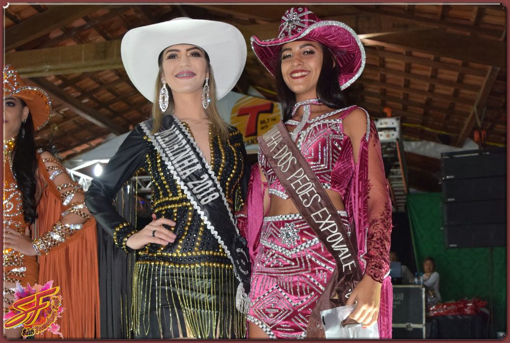 DESFILE DA RAINHA DA EXPOVALE 2019